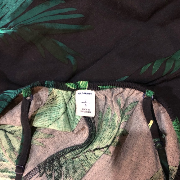 Maxi Dress with Leaf Pattern - Picture 2 of 3